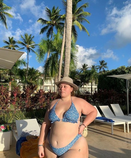 LuciaMaison onlyfans leak naked