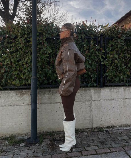 Uresa Zogu onlyfans post