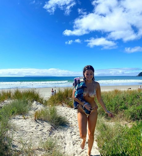 Amber Lee Lockhart onlyfans for free