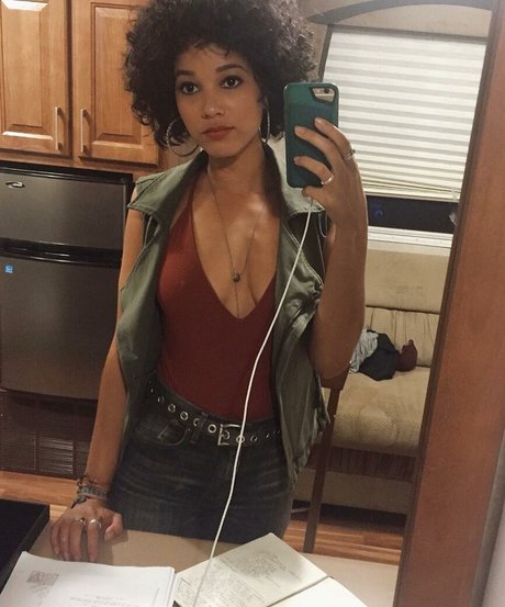 Alisha Wainwright onlyfans leakes