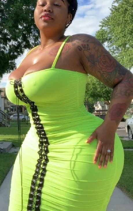 Mya Curvz onlyfans nudes