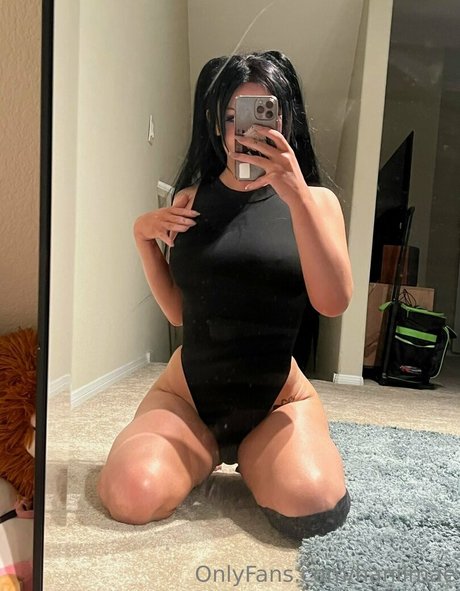 Haniimae onlyfans photo