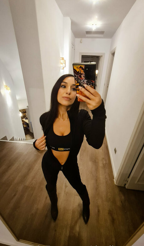 danikamori Profile pic