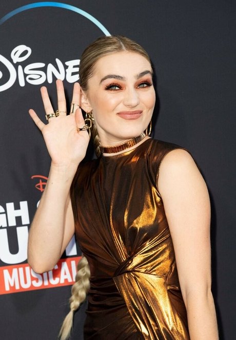 Meg Donnelly leak onlyfans porn