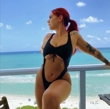 Camille Walker is on onlyfans