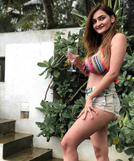 Sonali Malhotra onlyfans leak free