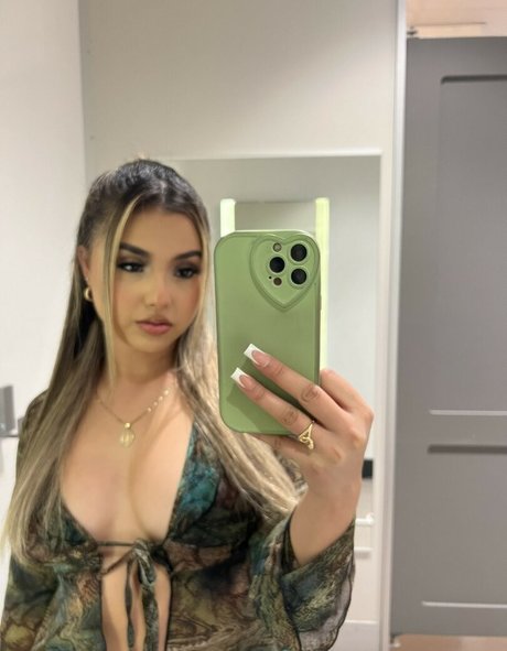 Gisselle Next Door onlyfans xxx