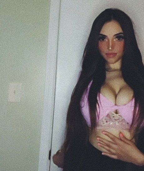 Trisha Cottrell onlyfans star