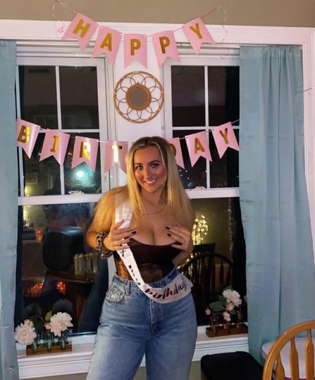 Angelina C nsfw onlyfans