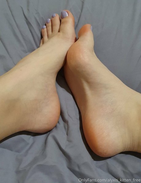 alyxis kitten free only fans nudes