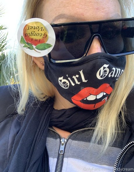 candycream naked on onlyfans