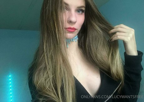 lucywantsfree nudes only fans