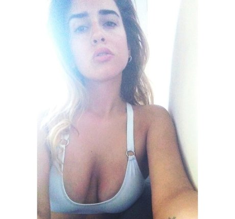 ayahotterthanhell nudes onlyfans