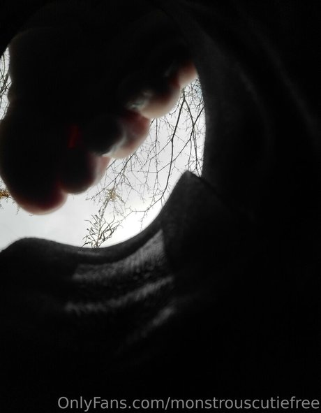 monstrouscutiefree is on onlyfans