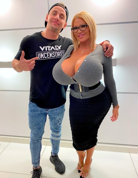 allegracolesworld onlyfans nudes