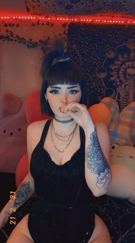 biggtittygothgirl onlyfans pictures