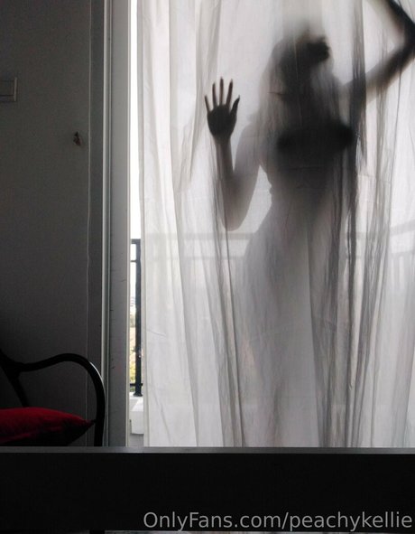 peachykellie onlyfans leaks xxx