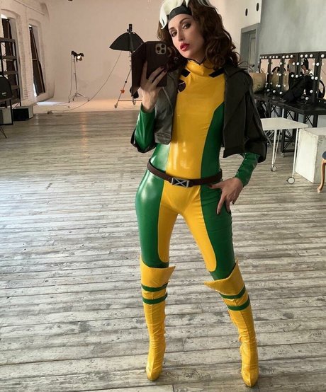 Valeryhimera onlyfans content