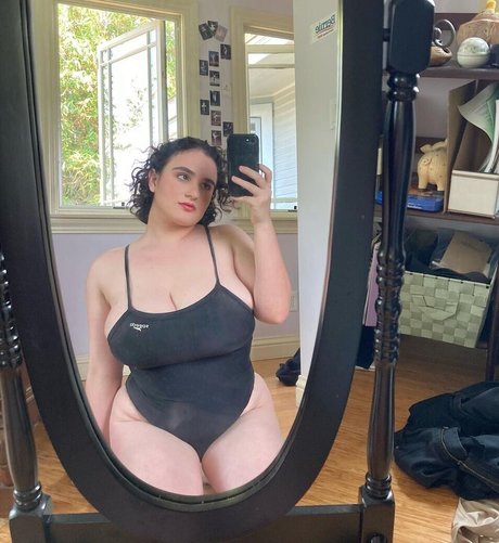 Alida Roos onlyfans sexy