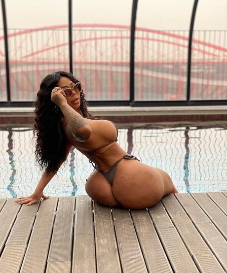 Valentina Ferraz onlyfans free content