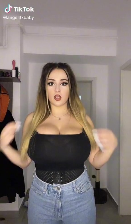 Sarah White onlyfans full