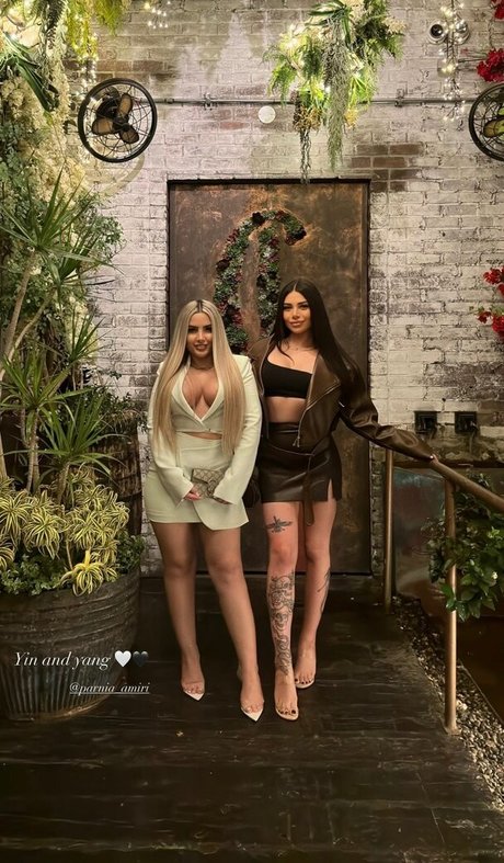 foreignbabie onlyfans model