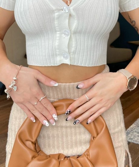 vivacious honey nudes only fans