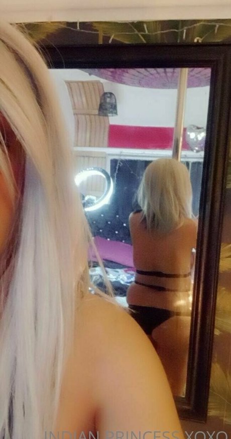 indiangirlnextdoor69 onlyfans picture