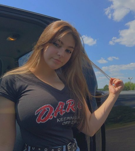 Sarah Lynne Marie onlyfans public photos