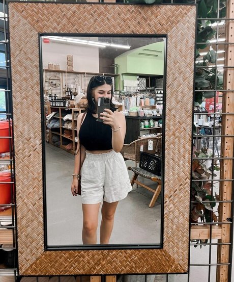 Sarah Lynne Marie naked leaked onlyfans