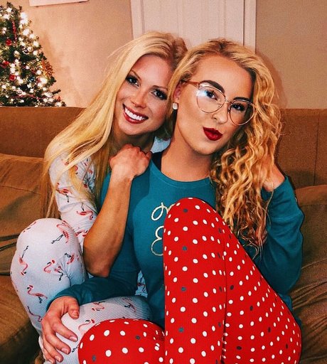 Caroline Wall onlyfans naked leak