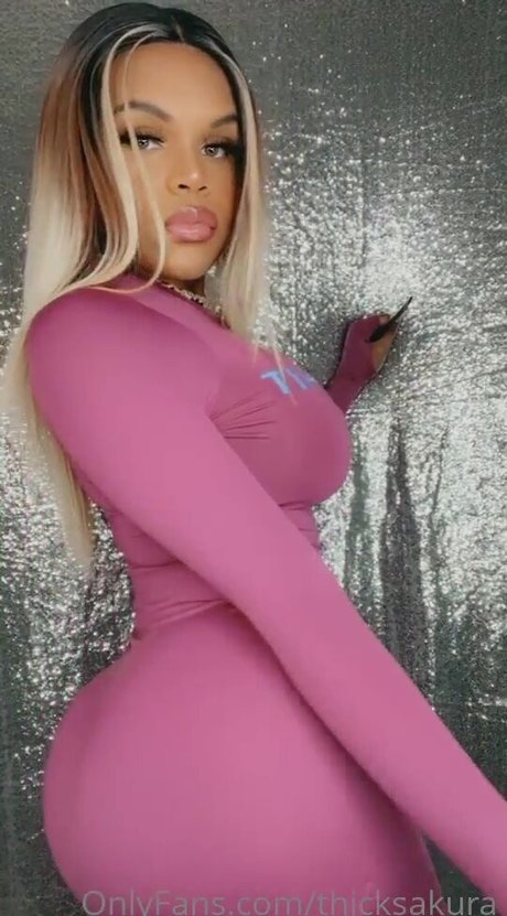ThickSakura xxx onlyfans