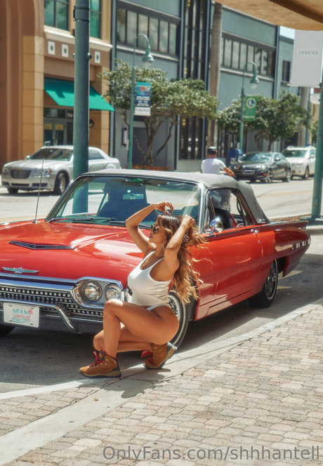 Shhhantell onlyfans creator