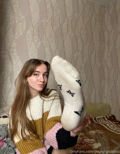 young goddess onlyfans topless