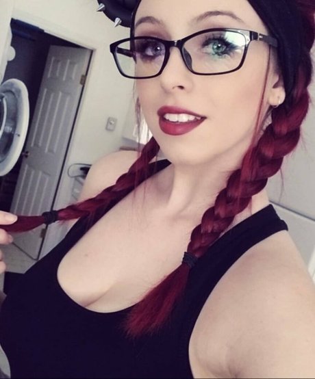 Madison Agnew onlyfans model photo