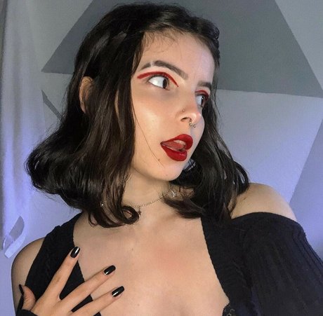 Victoria Ribeiro onlyfans leaks