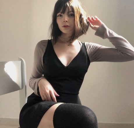 Victoria Ribeiro strip onlyfans