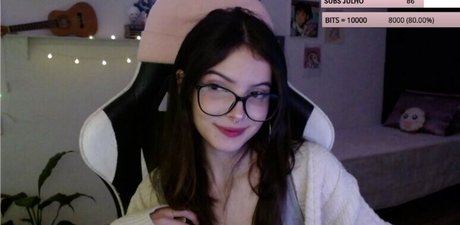 Victoria Ribeiro onlyfans nude photos