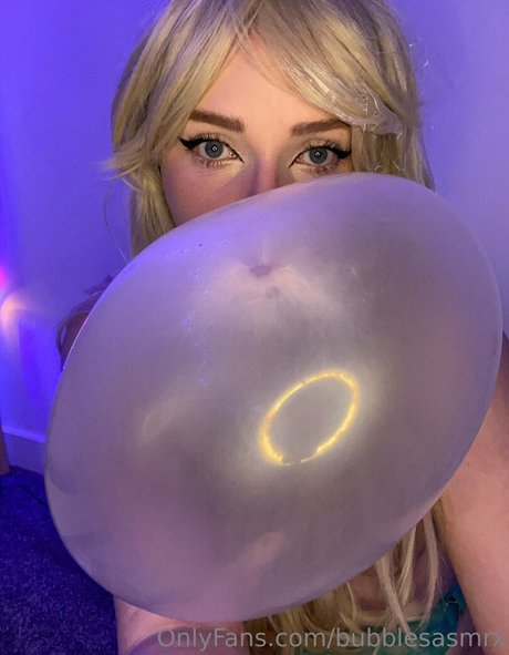 bubblesasmrx onlyfans leaked pictures