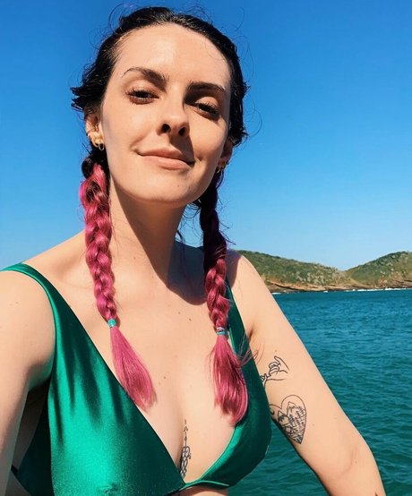 Karen Bachini naked onlyfans leaks