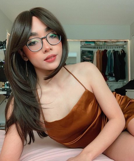 honeebelle onlyfans porn leaked