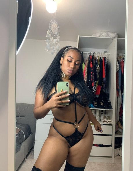 Lady Dadoune onlyfans pics nude