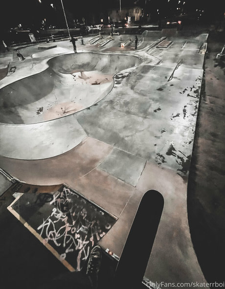 skaterrboi onlyfans nude