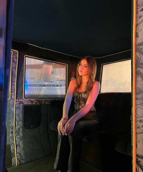 Lexy Kolker new onlyfans