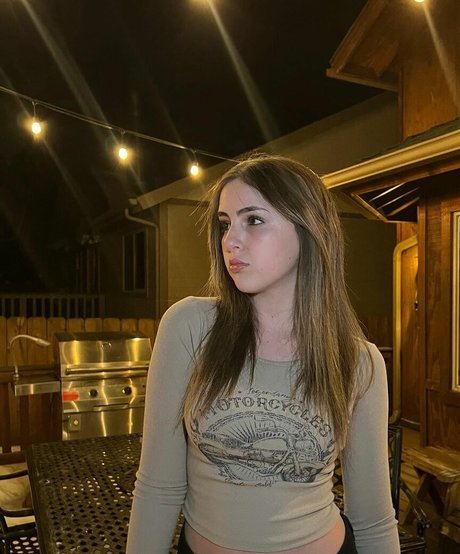 Lexy Kolker onlyfans sex leak