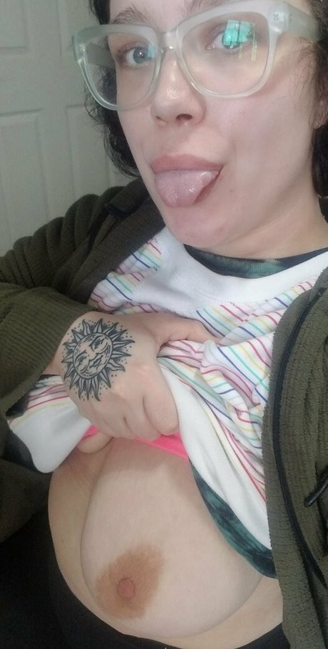 thequeenhasarrived leaked onlyfans free