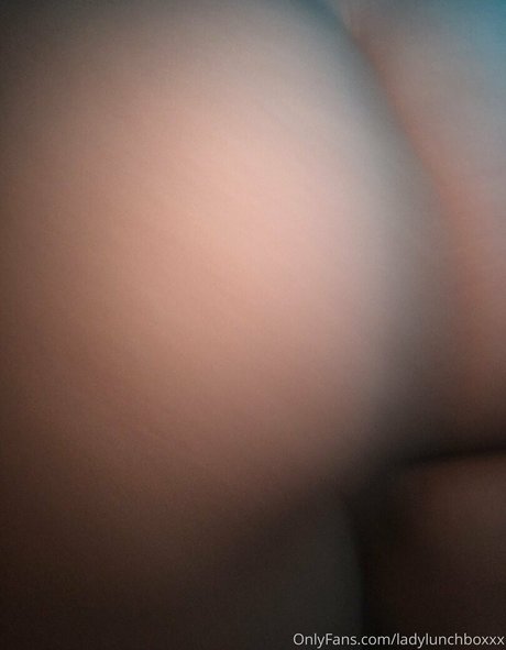 ladylunchboxxx only fans leaked
