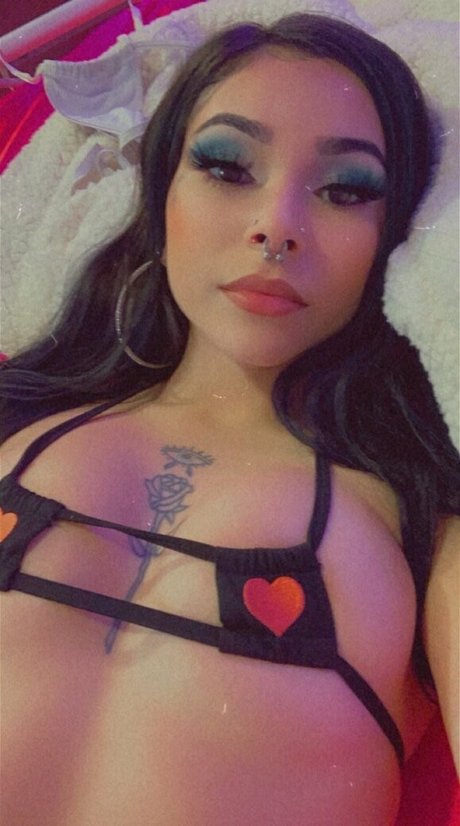 carmellitaaa onlyfans model