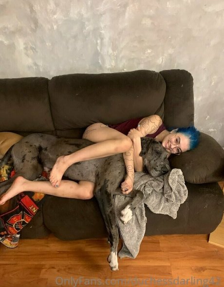 eating onlyfans xxx portrait