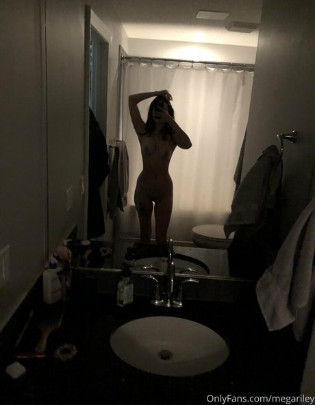 megariley only fans nude leaks